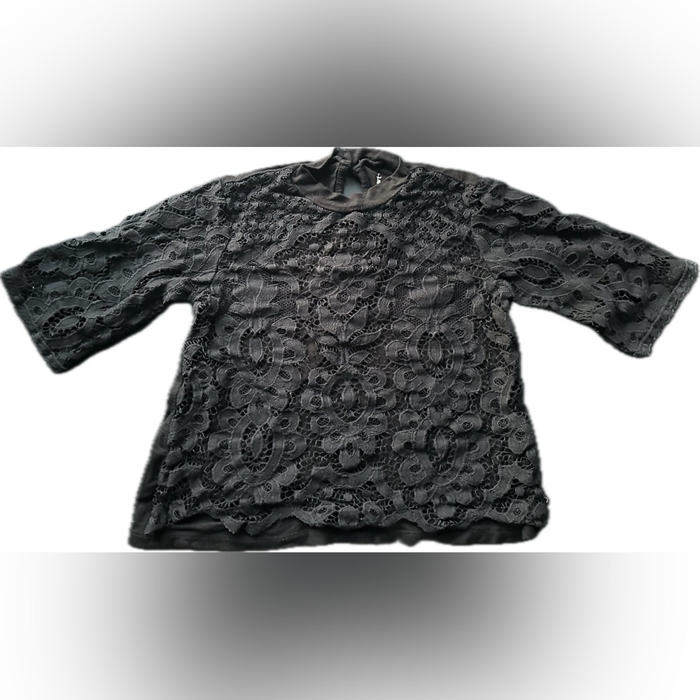 Art Class Floral Black Top